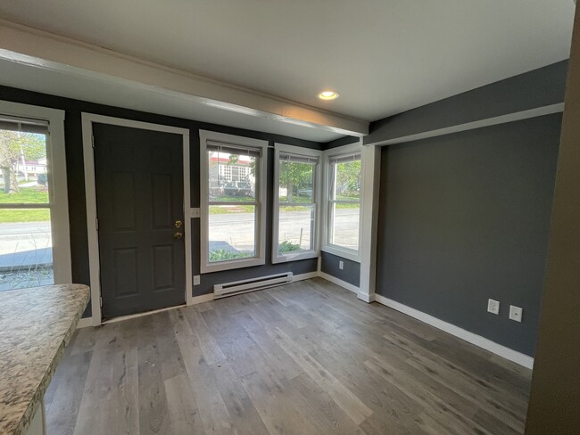 Living 2 - 220 Maple Ave