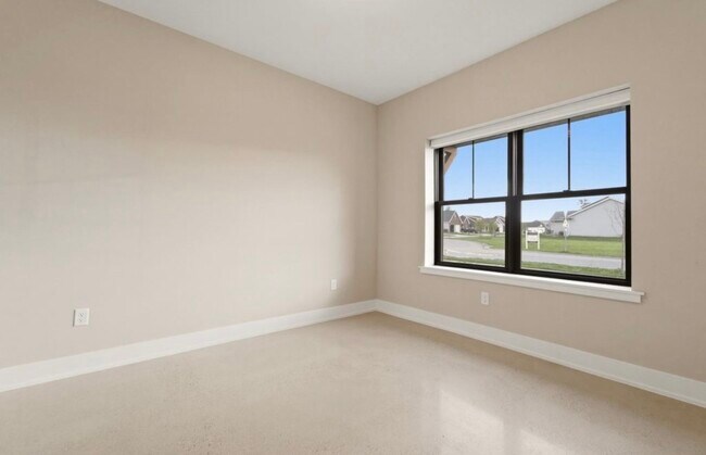 dormitorio delantero - 331 Cherryhill St