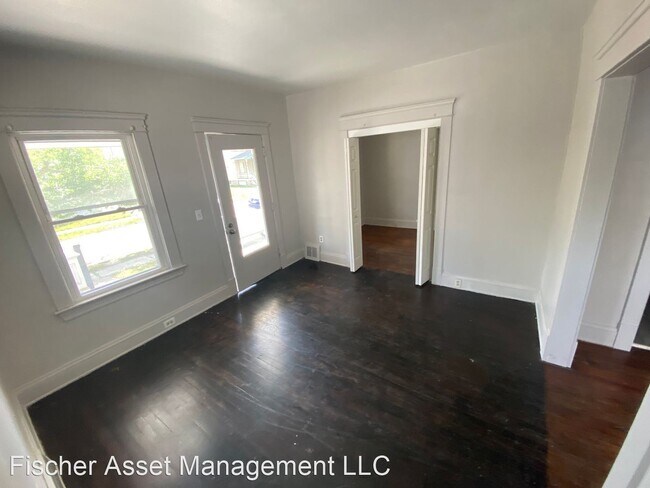 Building Photo - 3 br, 1 bath Apartment - 3308 West 90th 33...