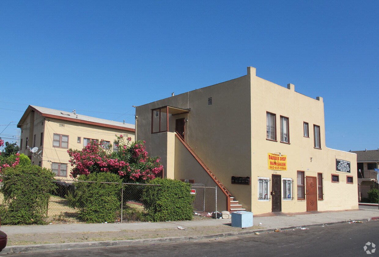Foto del edificio - 9701 Grandee Ave