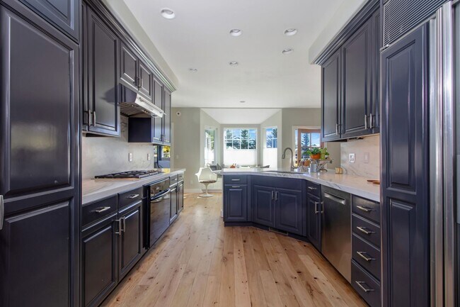 Foto del edificio - Winter Getaway, Cozy Mountain Modern Lodge