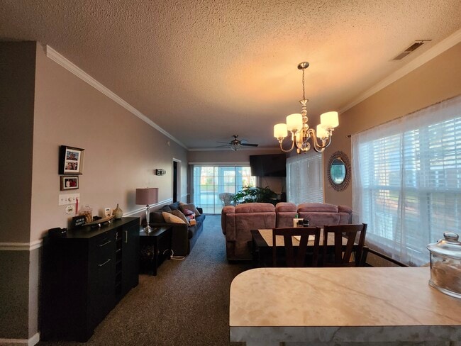 Foto del edificio - 4700 Touhey Dr