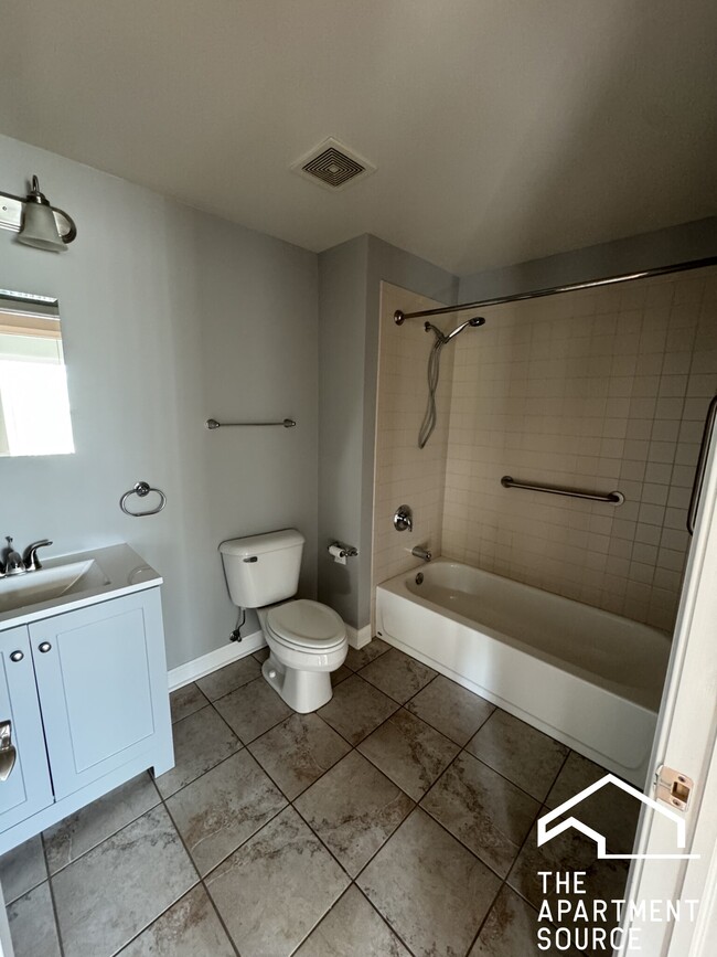 Building Photo - 3400 N Old Arlington Heights Rd