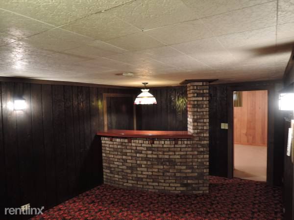 Building Photo - 7539 Lake Wood Dr