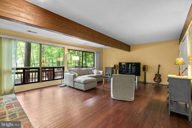 Foto del edificio - 5515 Hillfall Ct