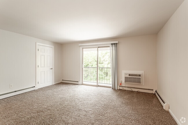 Living Area - New Orleans Park Apartments