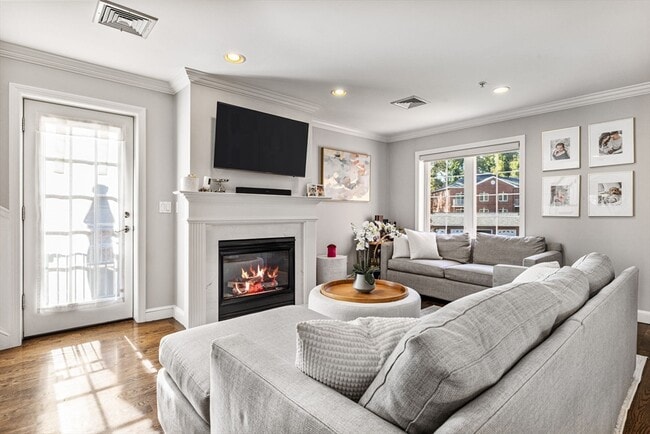 Foto del edificio - 7 Conant Rd