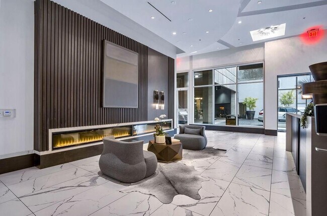 Foto del edificio - 400 W Peachtree St NW