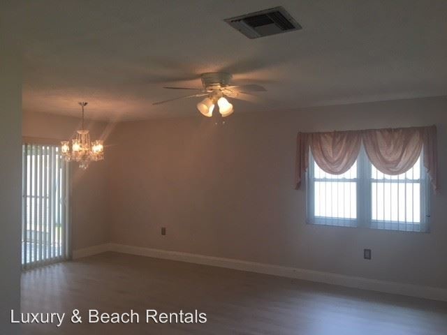 Building Photo - 3 br, 2 bath House - 5543 Westchester Blvd