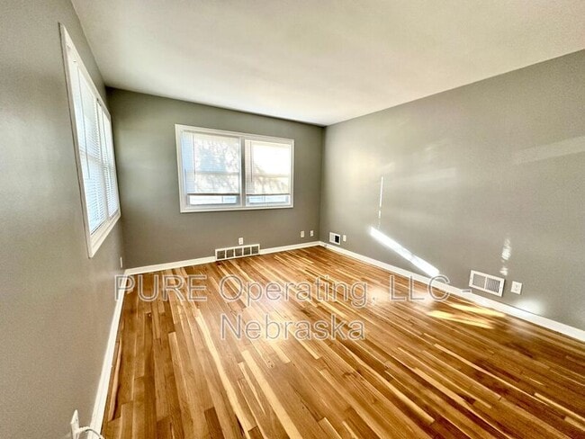 Photo - 5906 Pratt St House