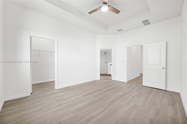Foto del edificio - 10817 SW 233rd St