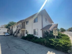 Building Photo - 325 Alexander Ave