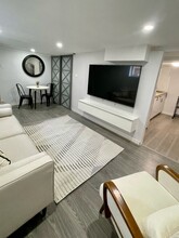 Building Photo - 1297 Aubin Rd