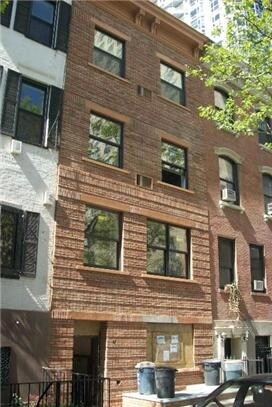 Foto del edificio - 216 E 32nd St