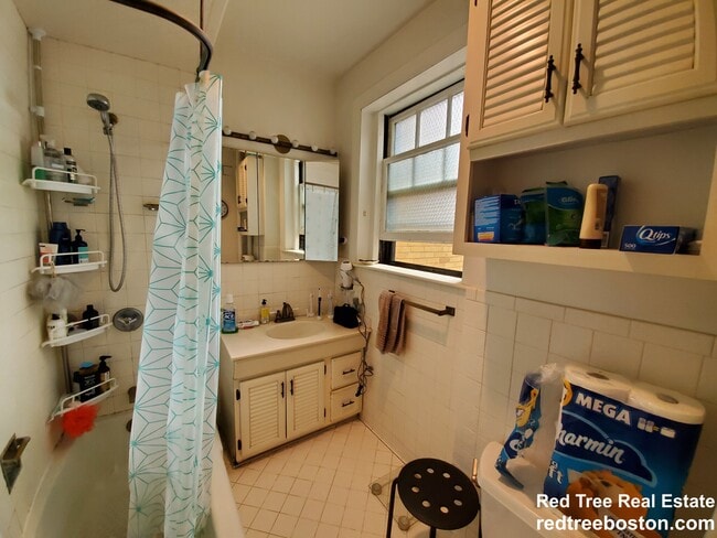 Foto del edificio - 1775 Massachusetts Ave