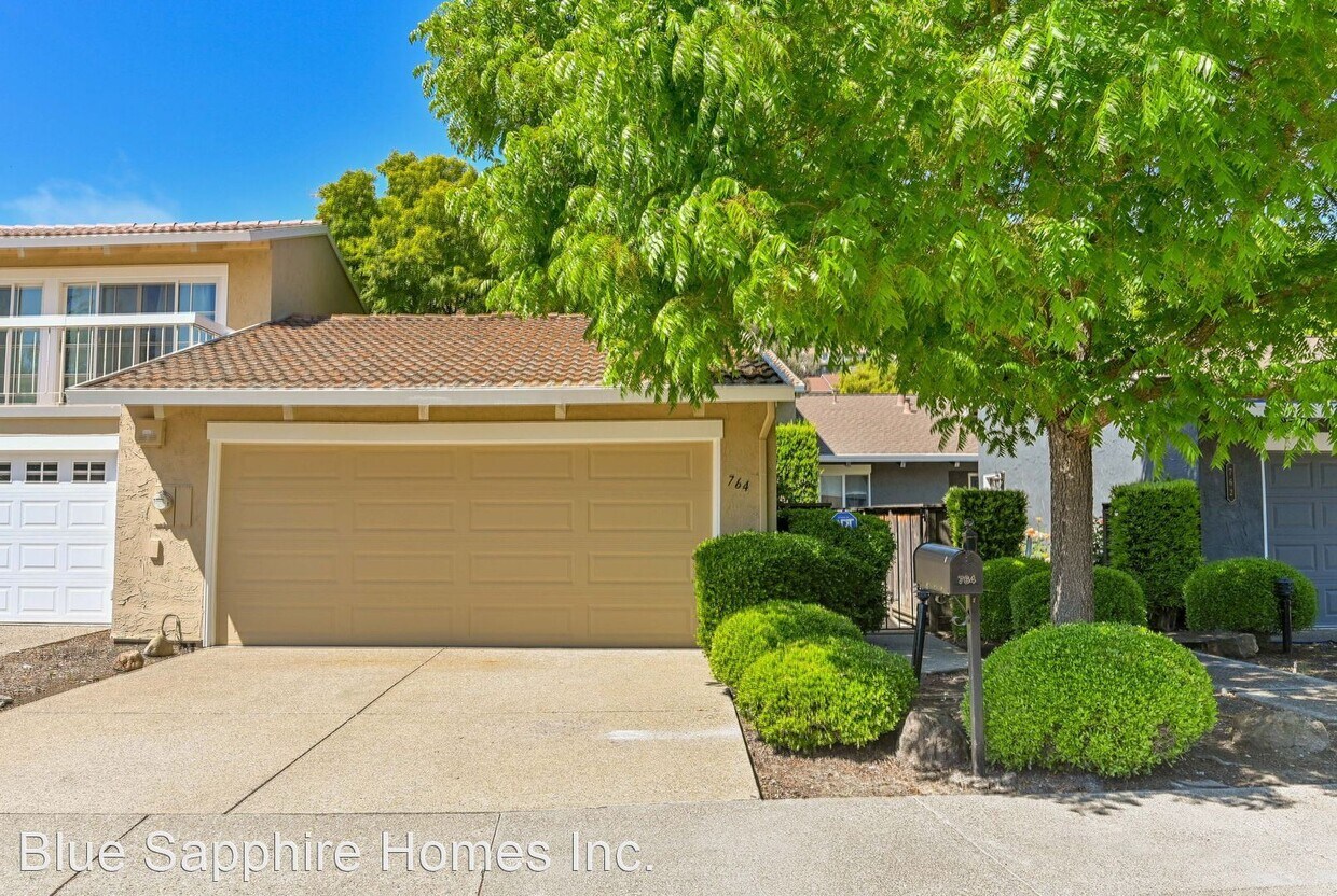 Primary Photo - 3 br, 2.5 bath House - 764 Augusta Dr