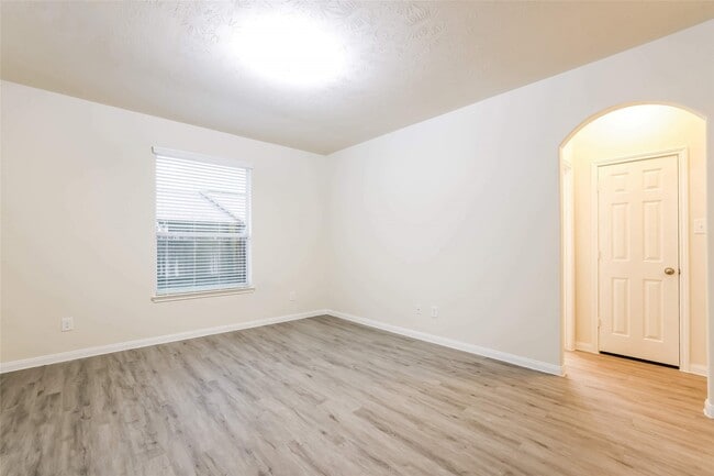 Building Photo - 12135 Pia Drive