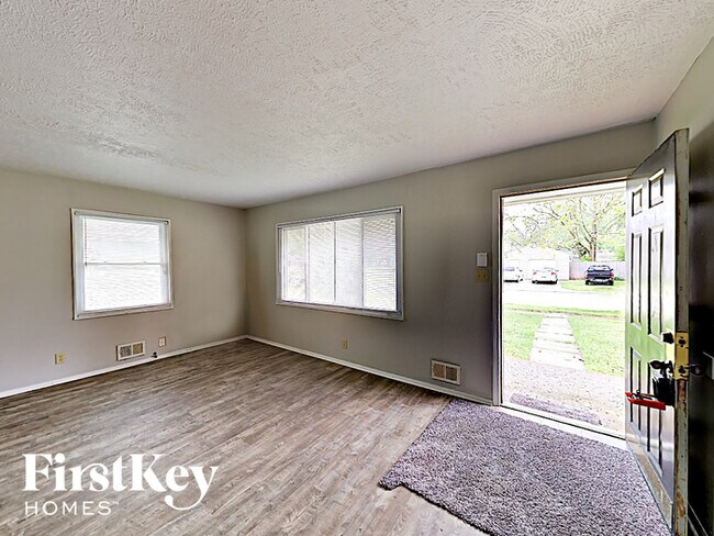 Foto del edificio - 7532 E 48th St