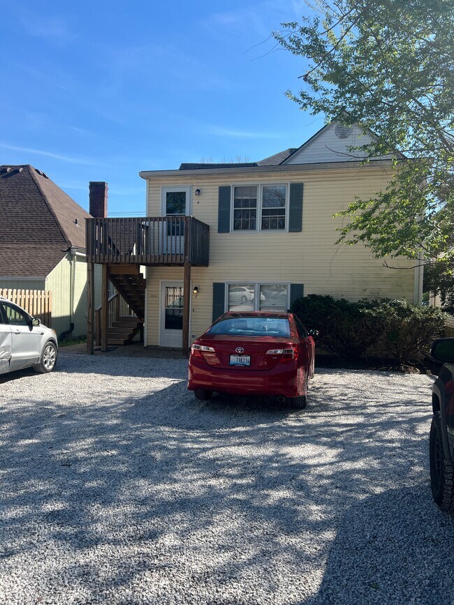 Foto del edificio - 326 E High St