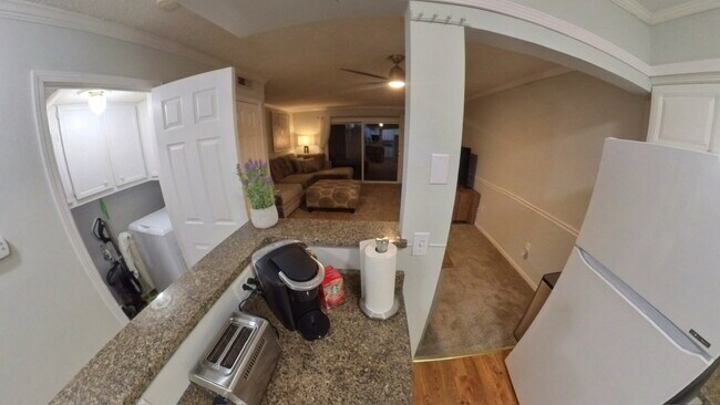 Building Photo - 301 Harbor Heights Dr