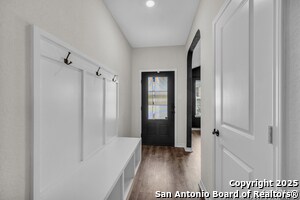 Building Photo - 952 Brown Thrasher