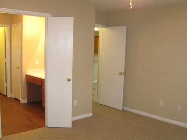 Building Photo - 11603 Tierra Ridge Ct