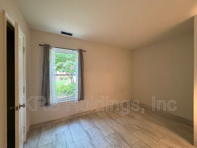 Building Photo - 5445 Indian River Rd