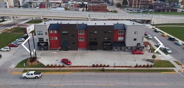Primary Photo - Island City Properties