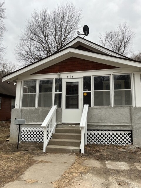 Primary Photo - 906 Harrison St