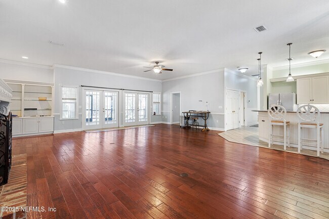Building Photo - 1326 Chatauqua Way