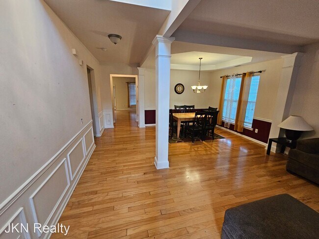 Building Photo - 4 br, 2.5 bath House - 2216 Arbor Vista Dr