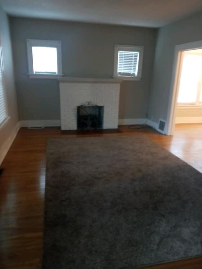 Building Photo - 440 W Cook St