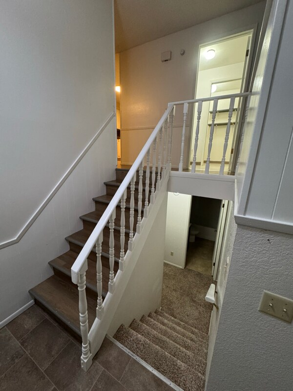 Foto del edificio - 4913-4915 N Drury Rd