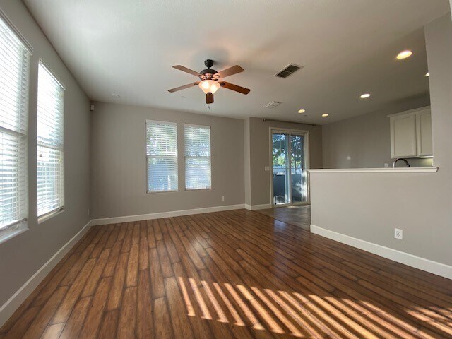 Primary Photo - Charming 3bd/2ba Home in Arroyo Vista Comm...