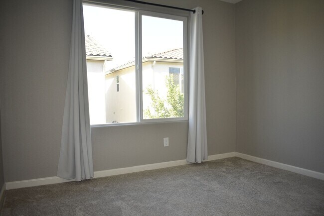 Building Photo - 8137 Astaire Ln