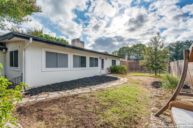 Building Photo - 12743 El Sonteo St