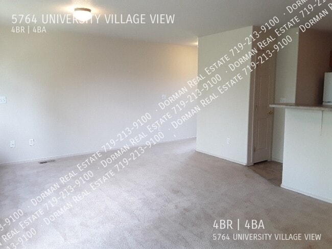 Foto del edificio - 5764 University Village Vw