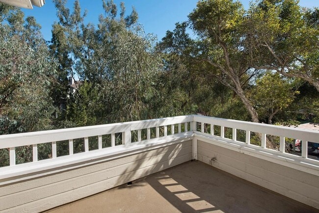 Building Photo - 7620 Hollister Ave