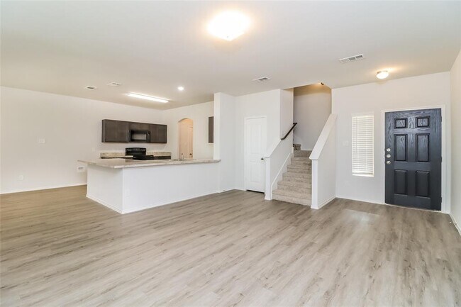 Foto del edificio - 8340 Yaupon Holly Trail