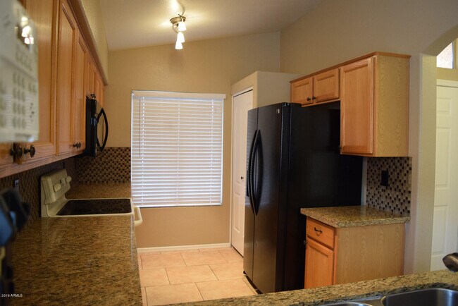 Foto del edificio - 14909 W Lamoille Dr