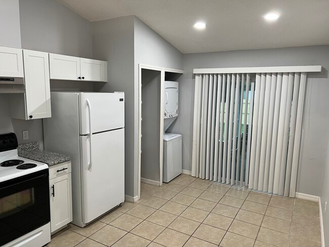 Foto del edificio - 10128 Portale Ave