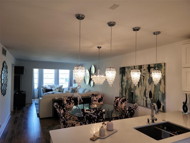 Foto del edificio - 301 Cambridge Rd