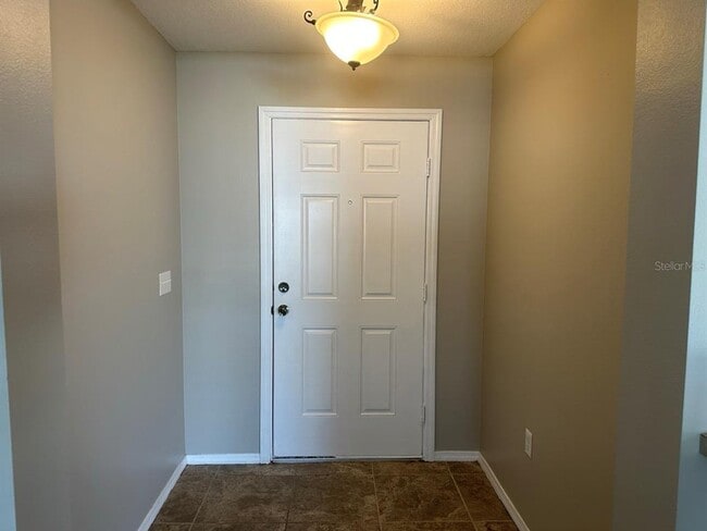 Building Photo - 347 Alfani St