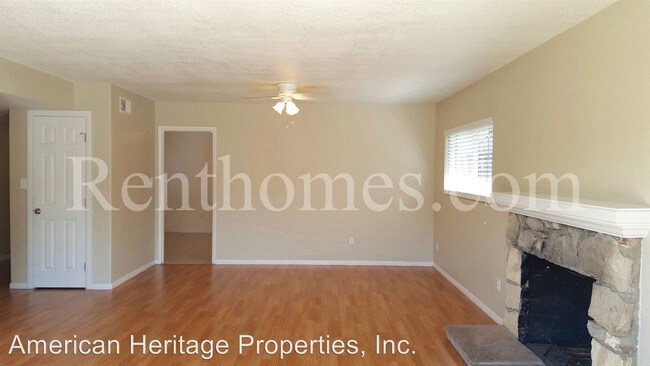 Building Photo - 4 br, 2 bath House - 354 Roman Way