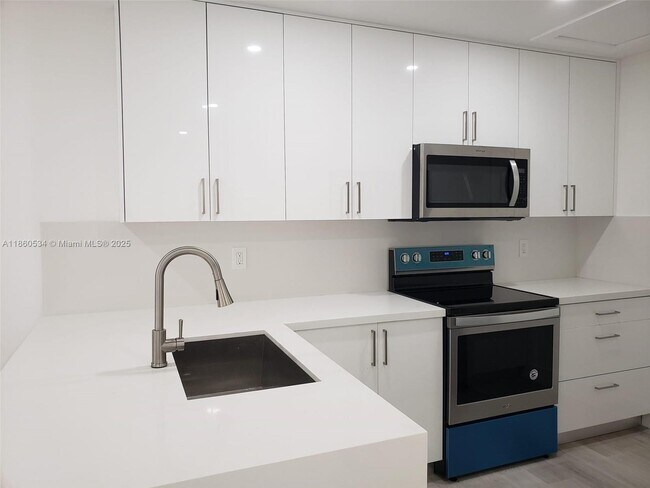 Foto del edificio - 2505 W 67th Pl