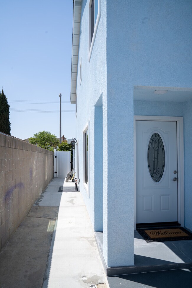 2219 Montgomery Cir Unit B, Placentia, CA 92870 Condo for Rent in