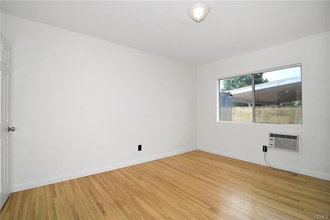 Building Photo - 1567 Harvest Ave