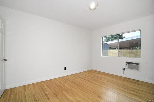 Foto del edificio - 1567 Harvest Ave
