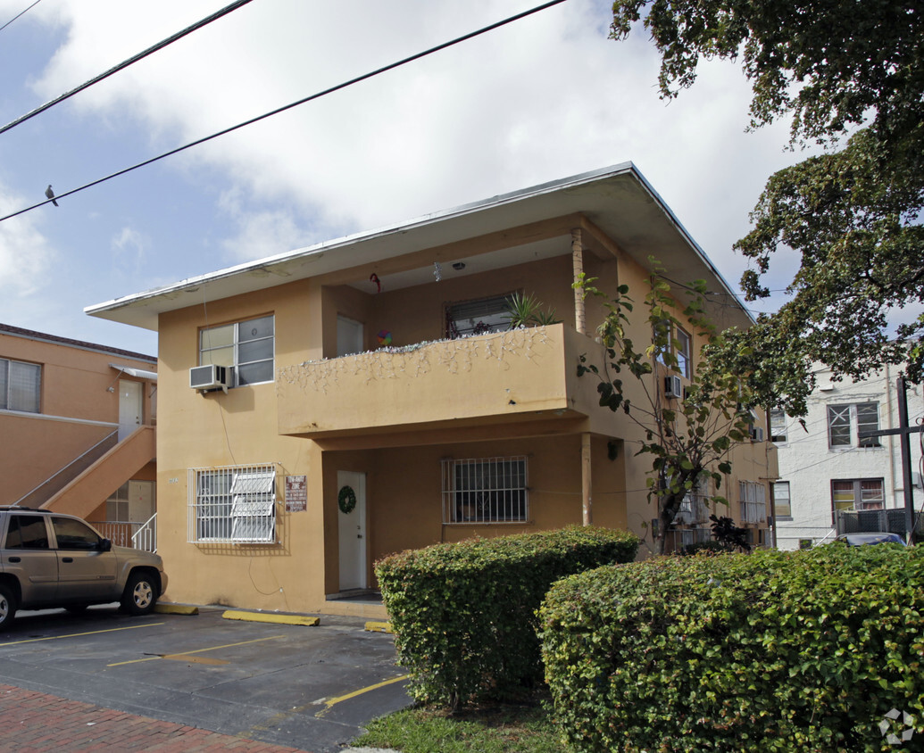 Foto del edificio - 602-610 SW 13th Ave