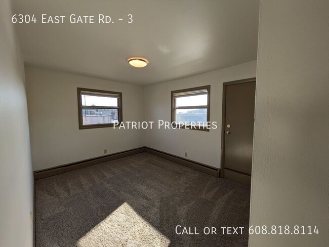 Foto del edificio - 2 bedroom/ 1 bath apartment in Monona, WI